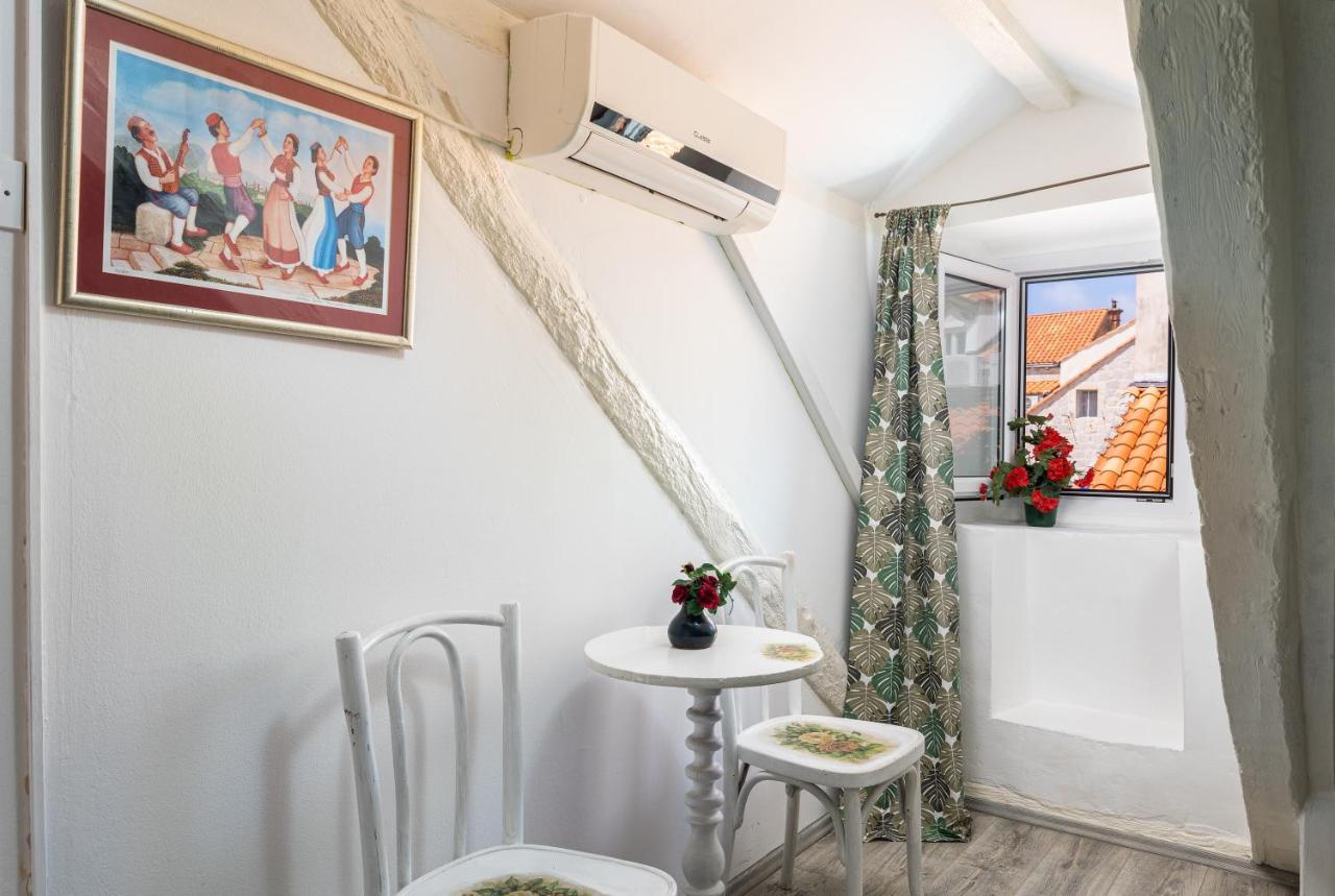 Old Town Baroque Palace Accommodation Дубровник Екстериор снимка